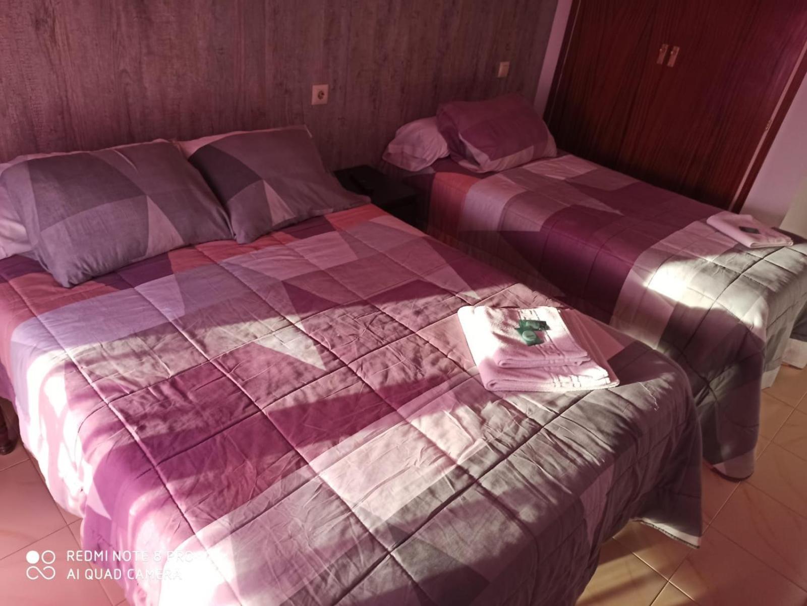 Hostal Galicia Figueres  Exterior photo